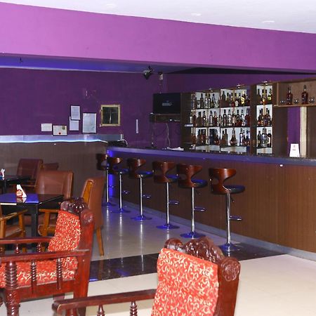 Mount Heera Hotel Csennai Kültér fotó