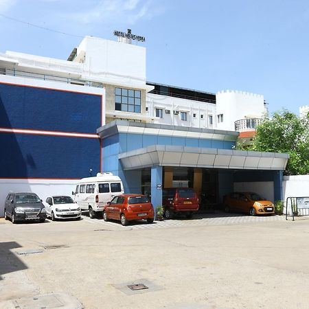 Mount Heera Hotel Csennai Kültér fotó