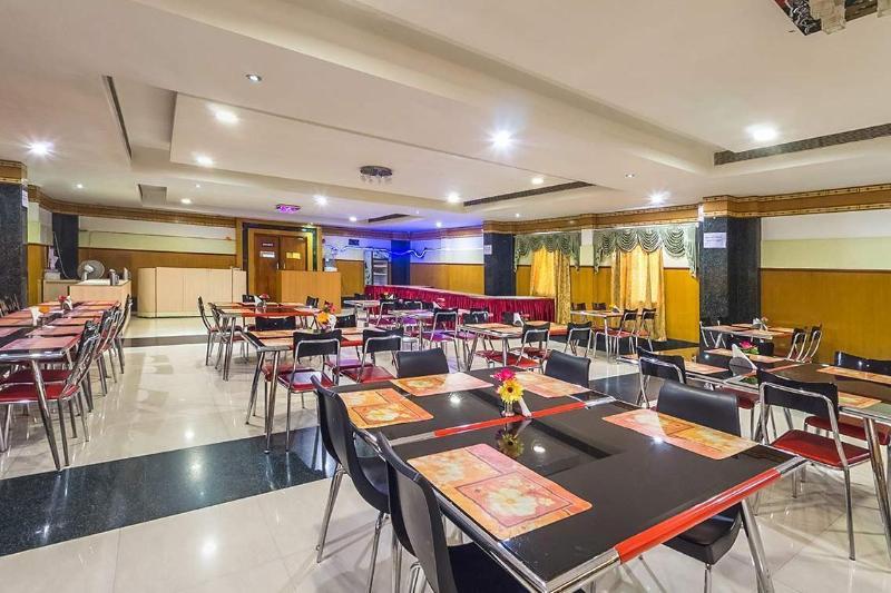 Mount Heera Hotel Csennai Kültér fotó
