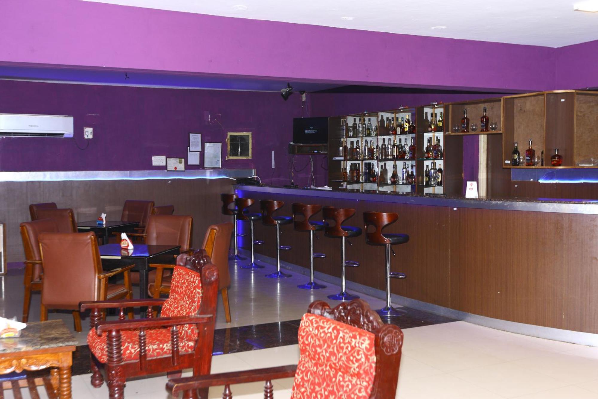 Mount Heera Hotel Csennai Kültér fotó