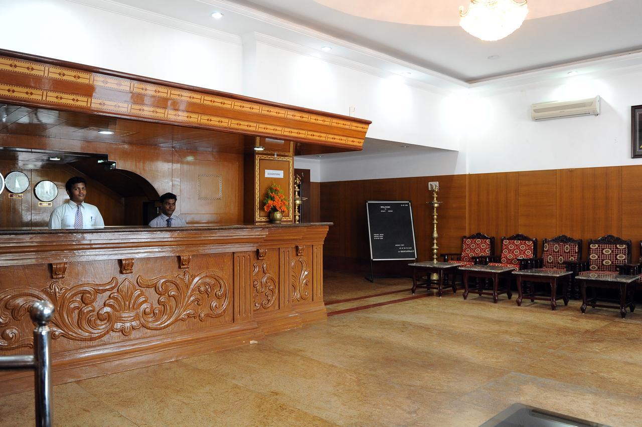 Mount Heera Hotel Csennai Kültér fotó