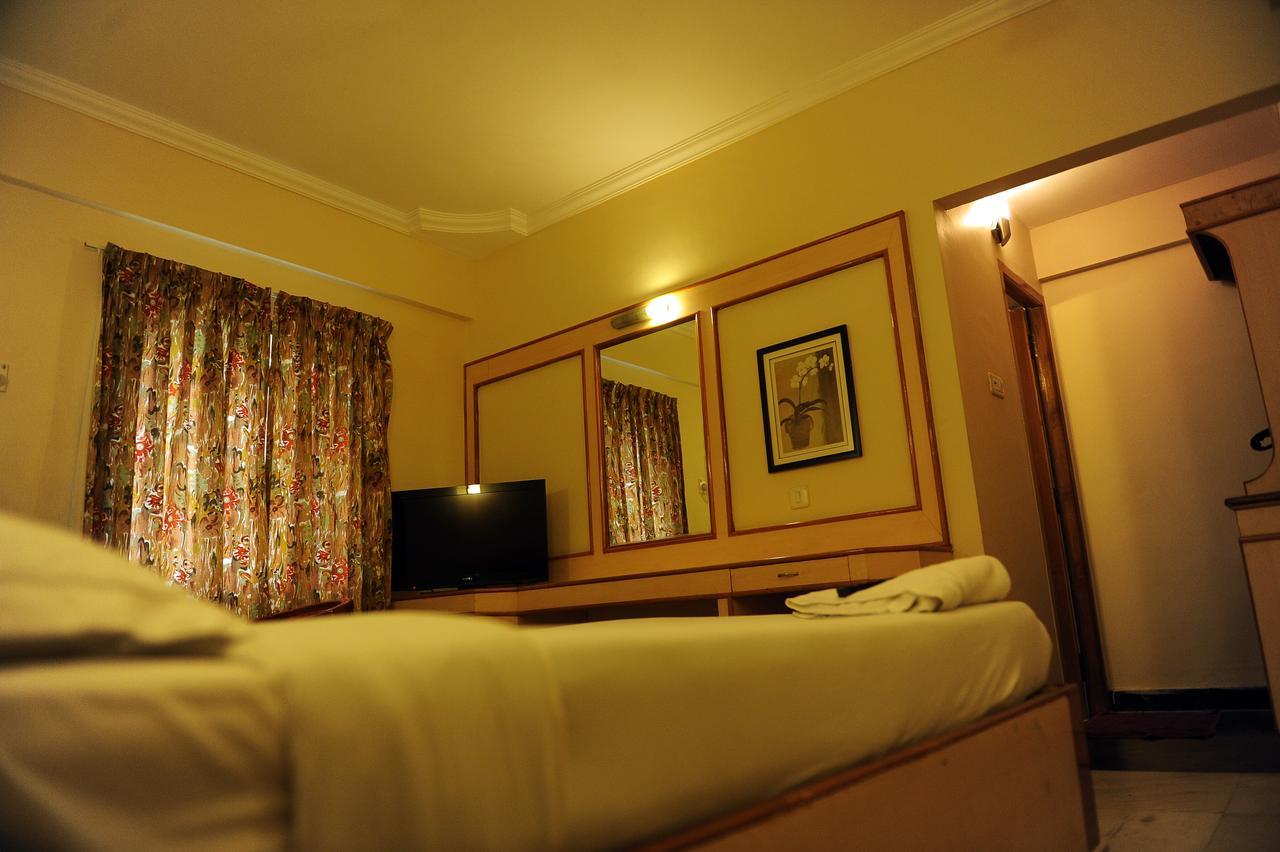 Mount Heera Hotel Csennai Kültér fotó