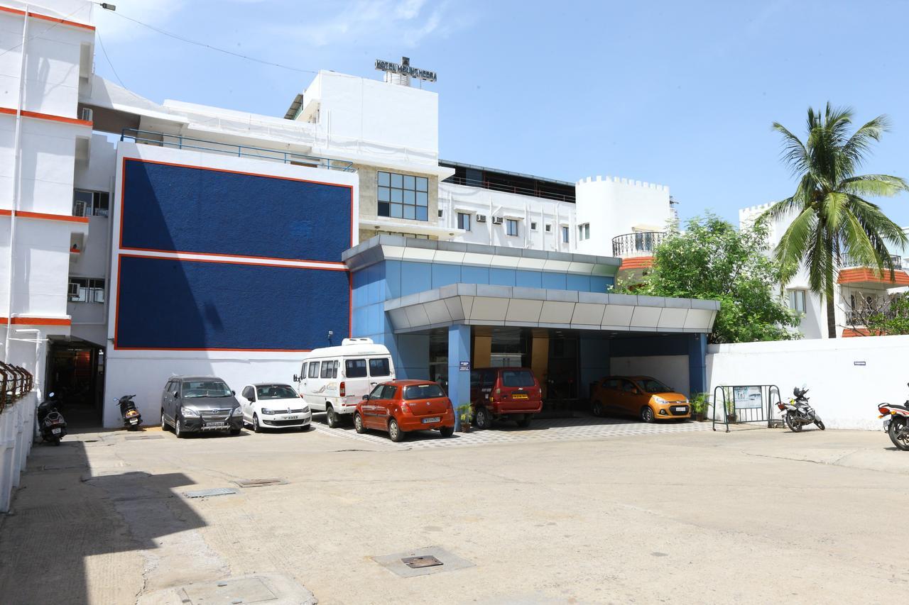 Mount Heera Hotel Csennai Kültér fotó