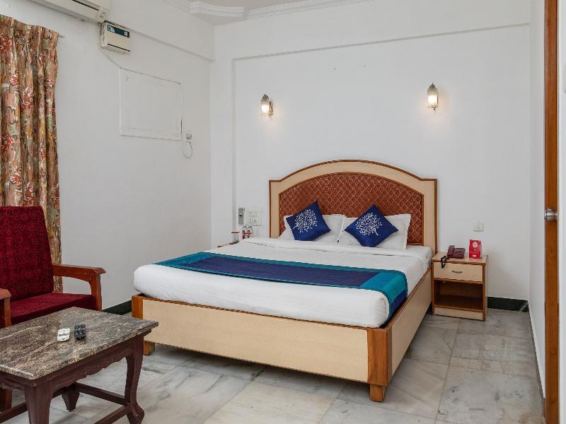 Mount Heera Hotel Csennai Kültér fotó