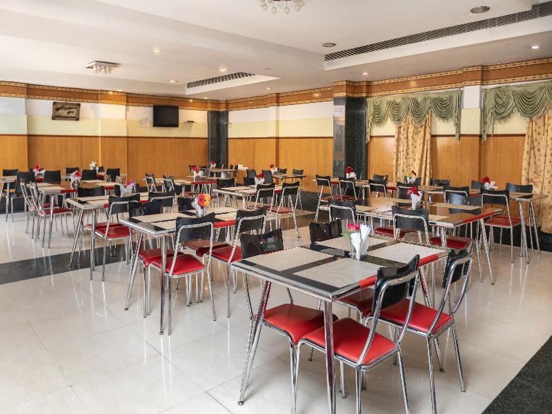 Mount Heera Hotel Csennai Kültér fotó