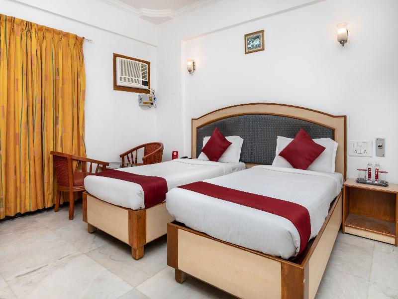 Mount Heera Hotel Csennai Kültér fotó