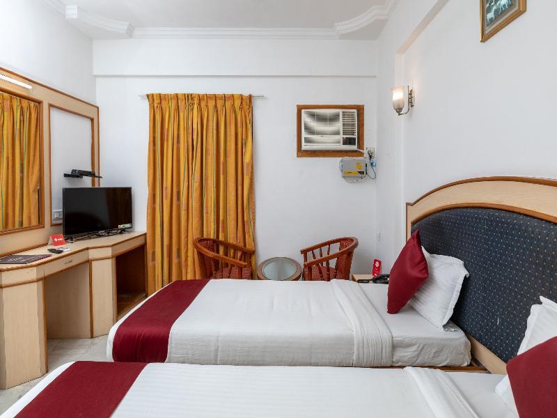 Mount Heera Hotel Csennai Kültér fotó
