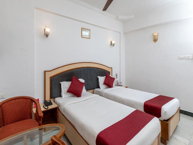 Mount Heera Hotel Csennai Kültér fotó